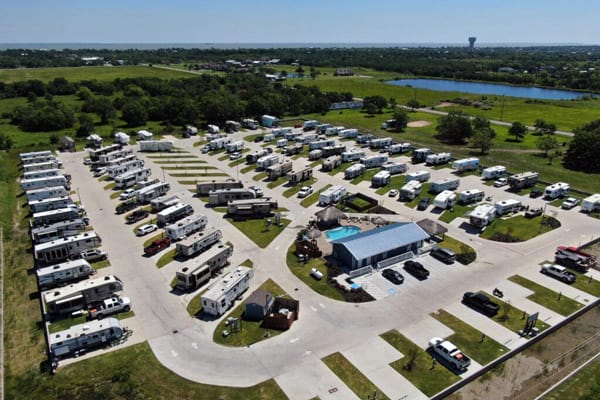 Choosing A Long-Term RV Park - Summer Breeze USA RV Resorts